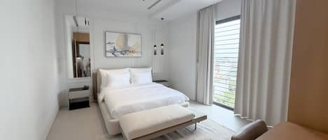 Suite Exécutive, balcon | Coffres-forts dans les chambres, chambres insonorisées, Wi-Fi gratuit