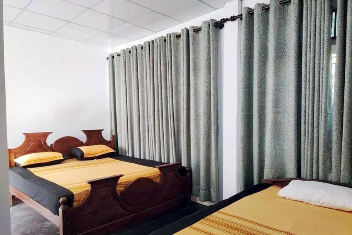 Habitación familiar, vista al jardín | Wifi gratis