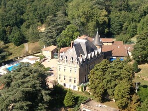 Unclassified image, 5 of 39, button - Chateau d'Urbilhac (Lamastre)