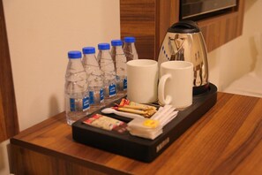 Cà phê và/hoặc dụng cụ pha