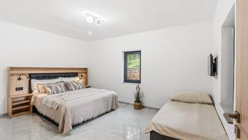 3 Schlafzimmer, Bügeleisen/Bügelbrett, WLAN, Bettwäsche