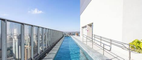 Basic Apartment | Pool