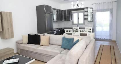 Peaceful Villa Apartment Near Berat | Balcony, Garden & Free Parking
