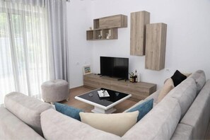 Living area - Peaceful Villa Apartment Near Berat | Balcony, Garden & Free Parking (Mbreshtan)