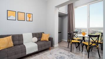 Apartamento, cocina, en la zona del patio | Zona de estar