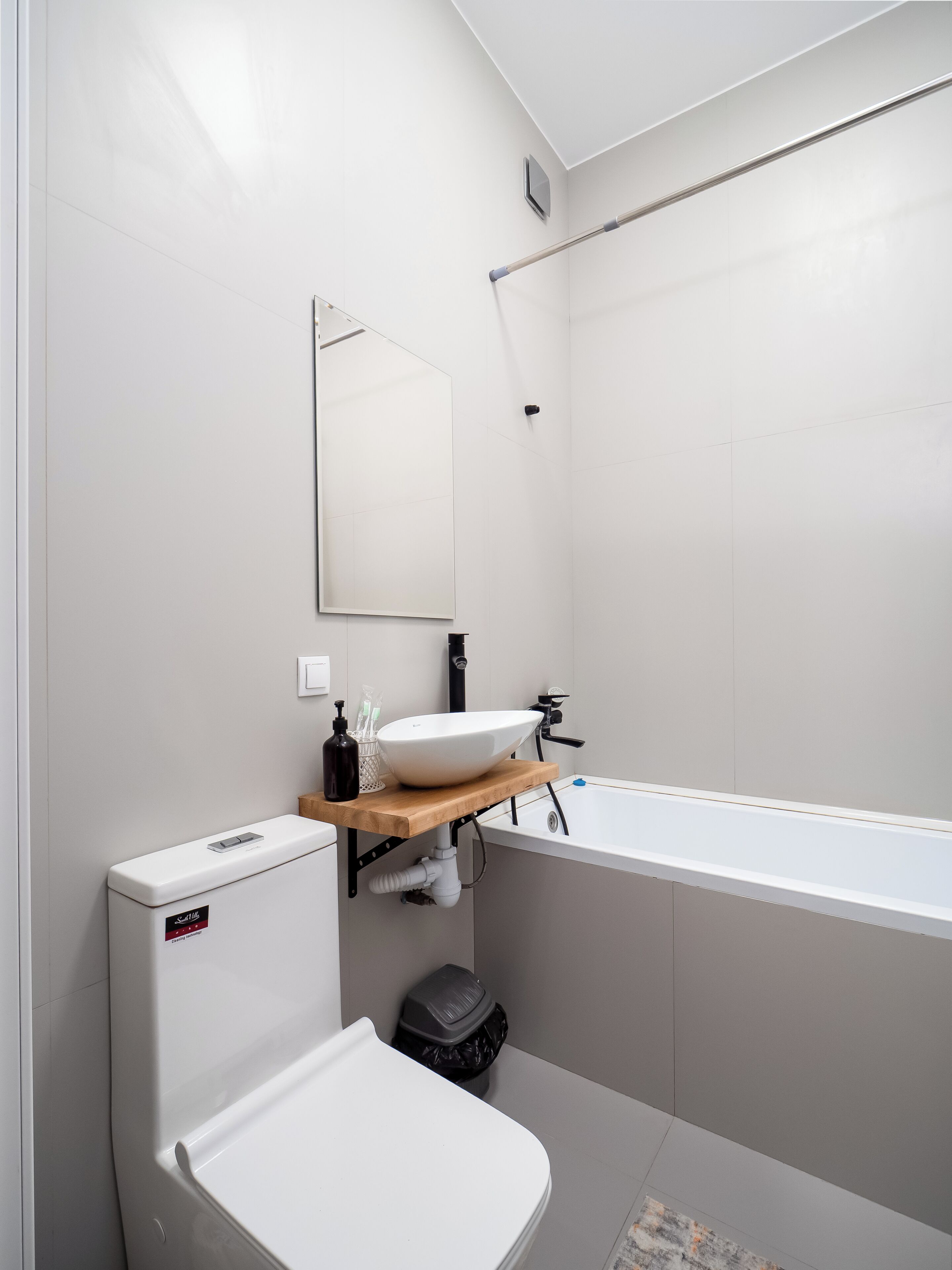 Apartamento, cocina, en la zona del patio | Baño | Zapatillas