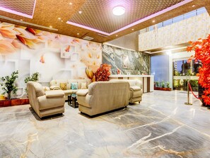House | Lobby