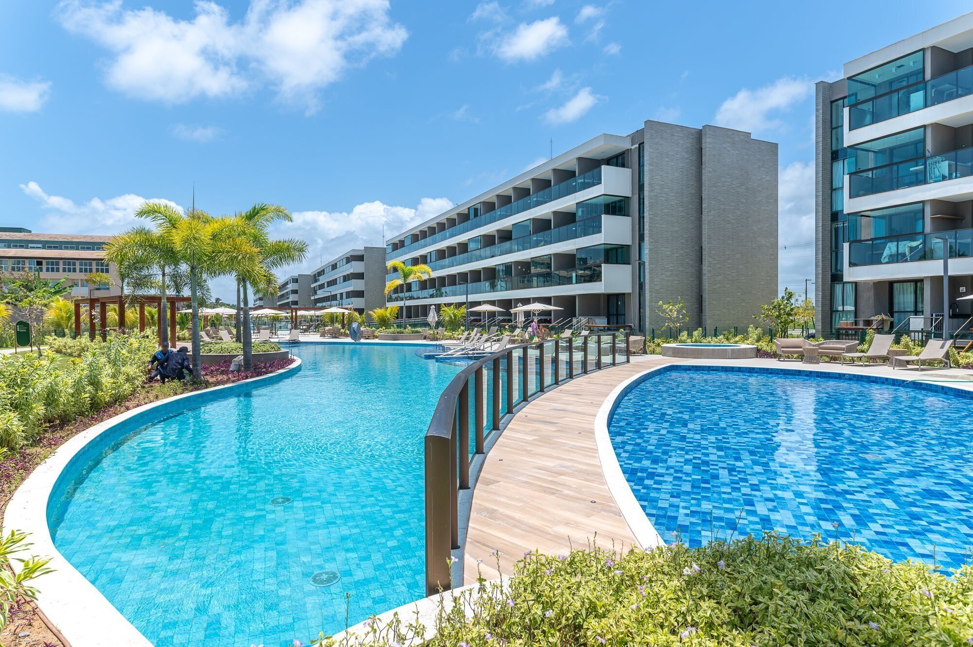 10 piscinas externas
