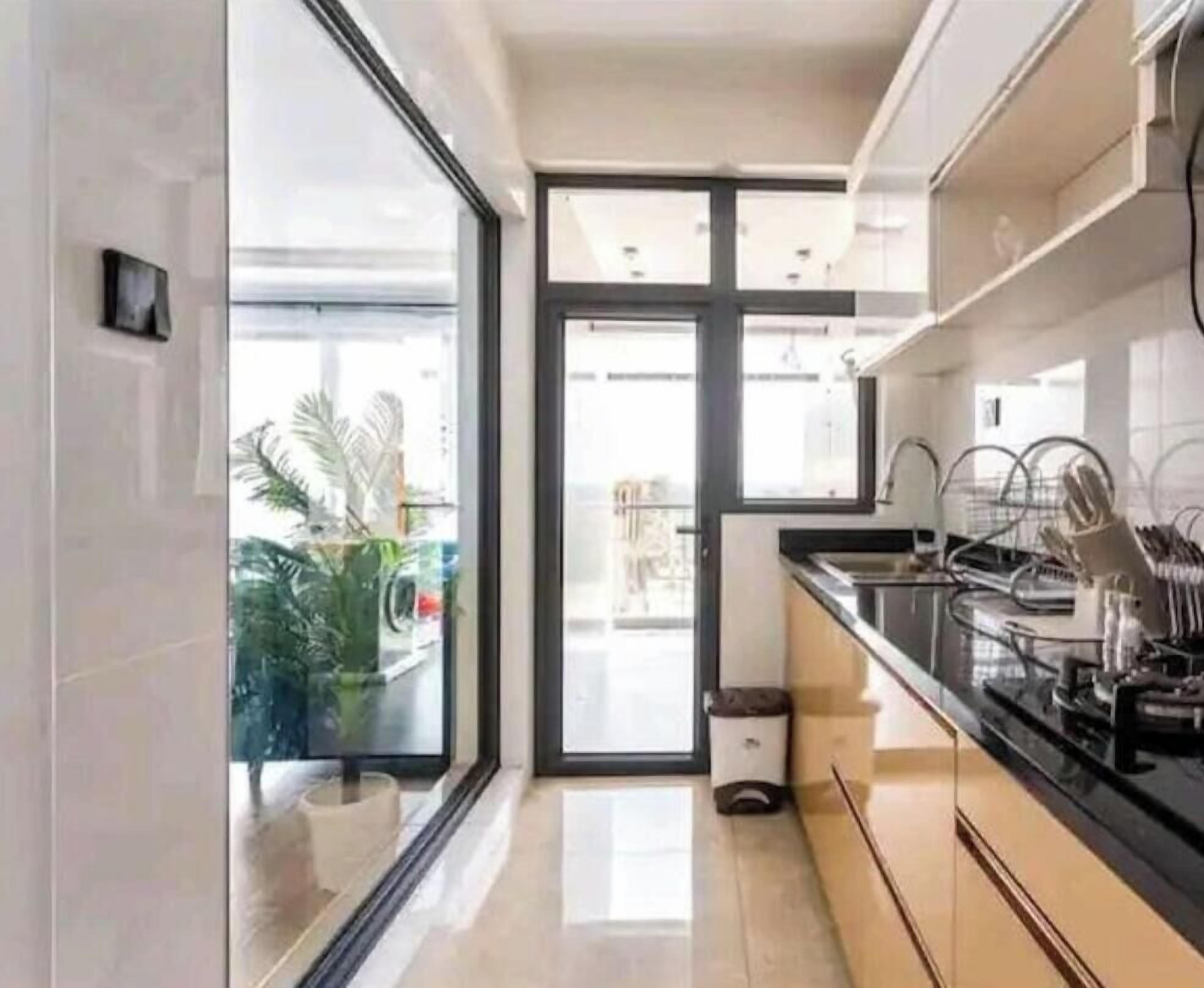 Classic Apartment, Balcony, City View | Private kitchen | Coffee/tea maker, full-size fridge, microwave, oven