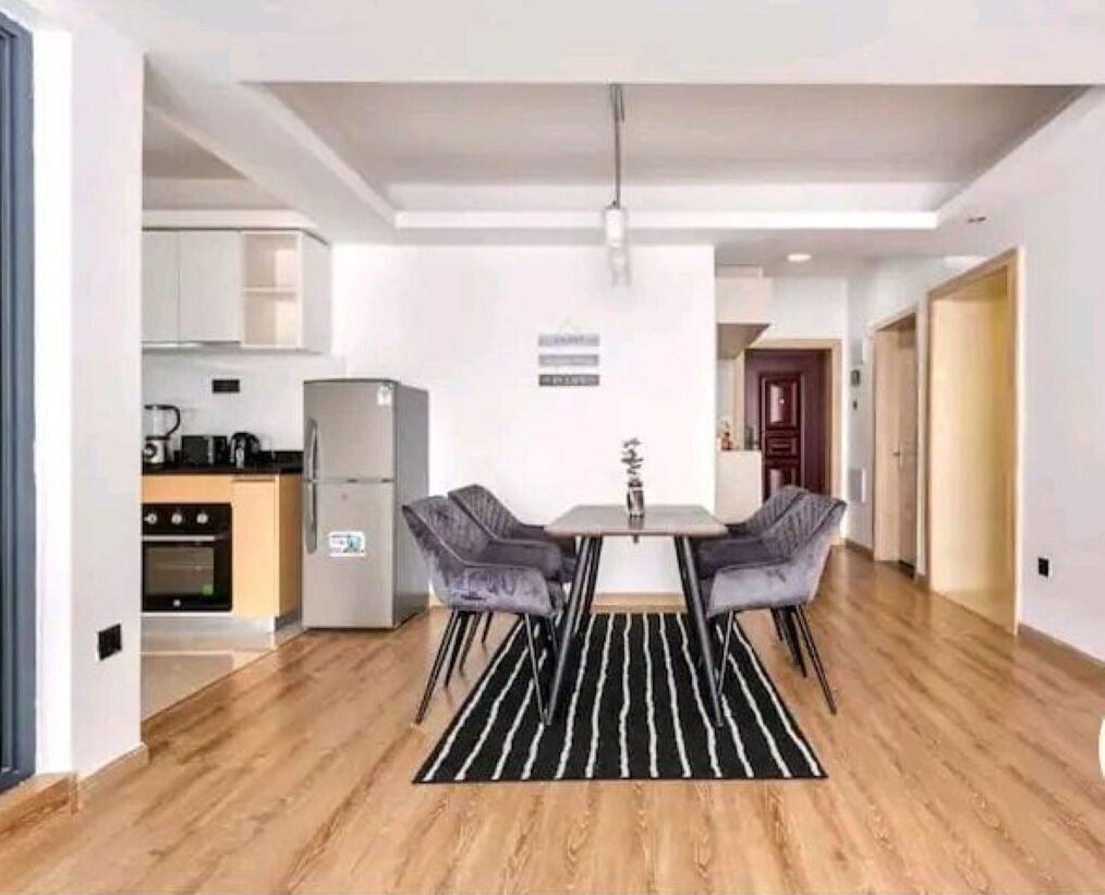 Departamento clásico, balcón, vista a la ciudad | Restaurantes