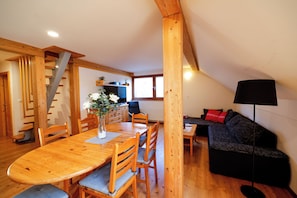 Apartament Comfort, 2 dormitoris, vistes a la muntanya | Sala d'estar