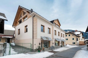 Front of property - Apartmaji Budinek (Kranjska Gora)