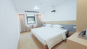 슈피리어 더블룸, 정원 전망 | 노트북 작업 공간, 무료 WiFi