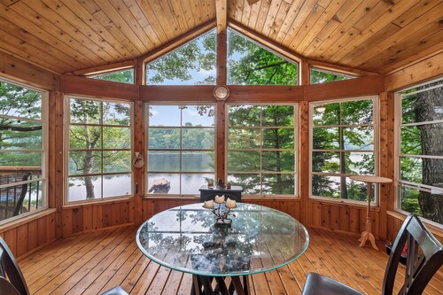 Charming 3-bedroom cottage with AC in beautiful Georgian Bay