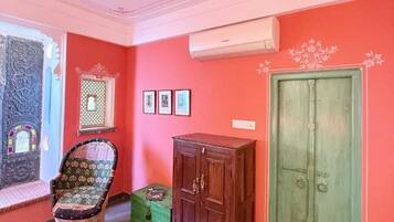 Deluxe Double Room | Interior