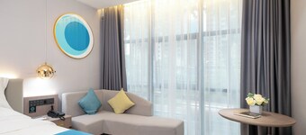Poltton International Hotel (Huizhou University of economics)