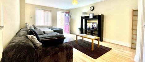 Comfort Studio | Living area