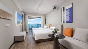 Sunset Sea View Twin Room | Free WiFi
