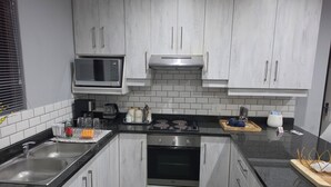 Apartment, 3 Bedrooms | Interior