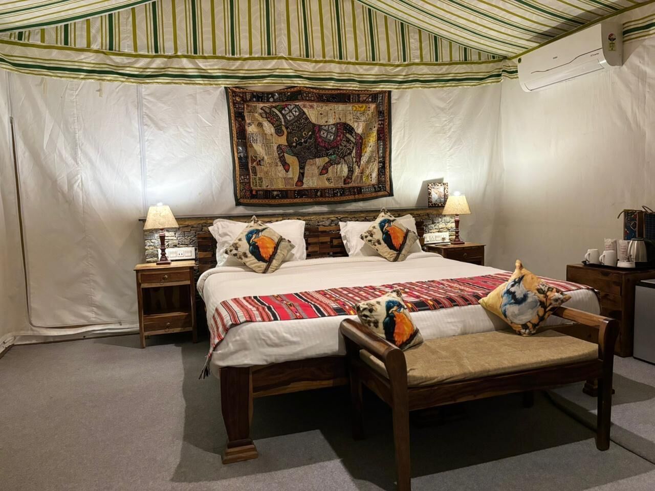 Deluxe Tent, Garden View | WiFi (free)