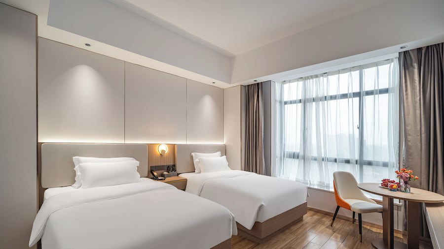 Poltton Zhanjiang Xuwen Chengdong Avenue