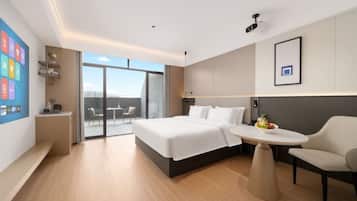 Kamar Double Standar, balkon, pemandangan kota