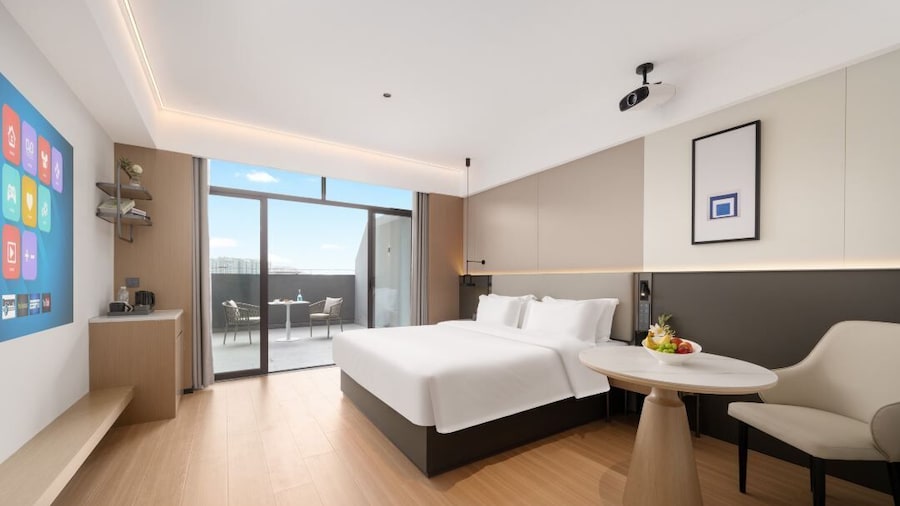 Homtel by Poltton (Zhongshan Dayong Hongbocheng Branch)