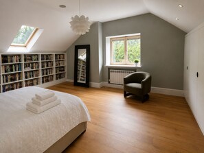 Room - Vrbo Property (Greystones)