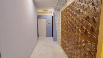 Suite | Interior