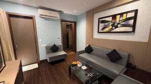 Suite | Bahagian dalam
