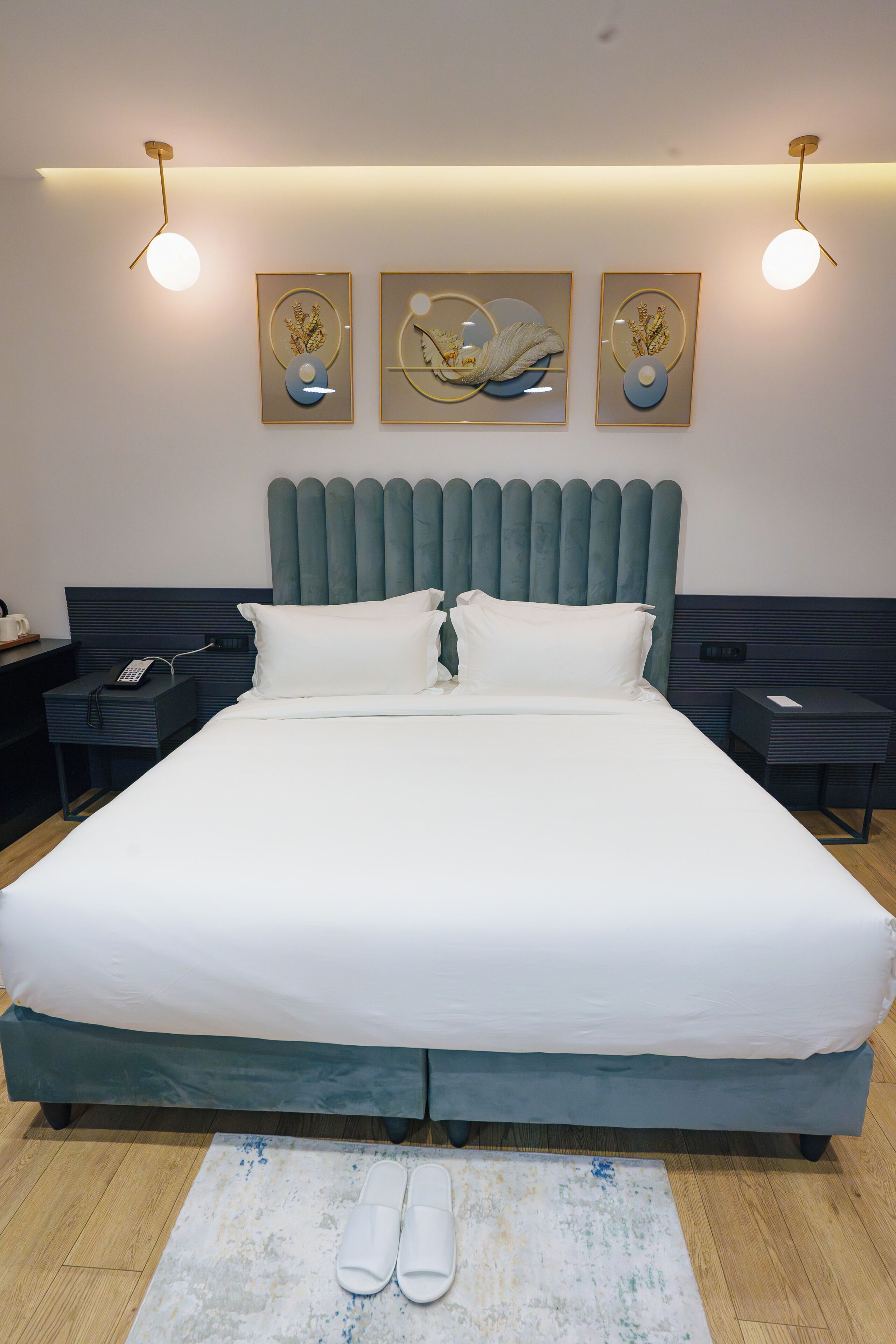 Comfort Suite, City View | Desk, laptop workspace, iron/ironing board, WiFi (free)