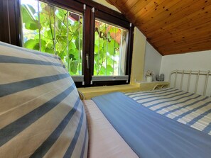 3 camere, una scrivania, Wi-Fi gratuito, lenzuola