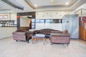Lobby - Hotel O Jamalpur Ahmedabad (Ahmedabad)