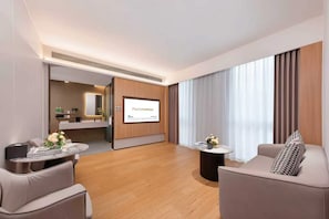 Estudi en suite de luxe | Escriptori i wifi gratuïta 