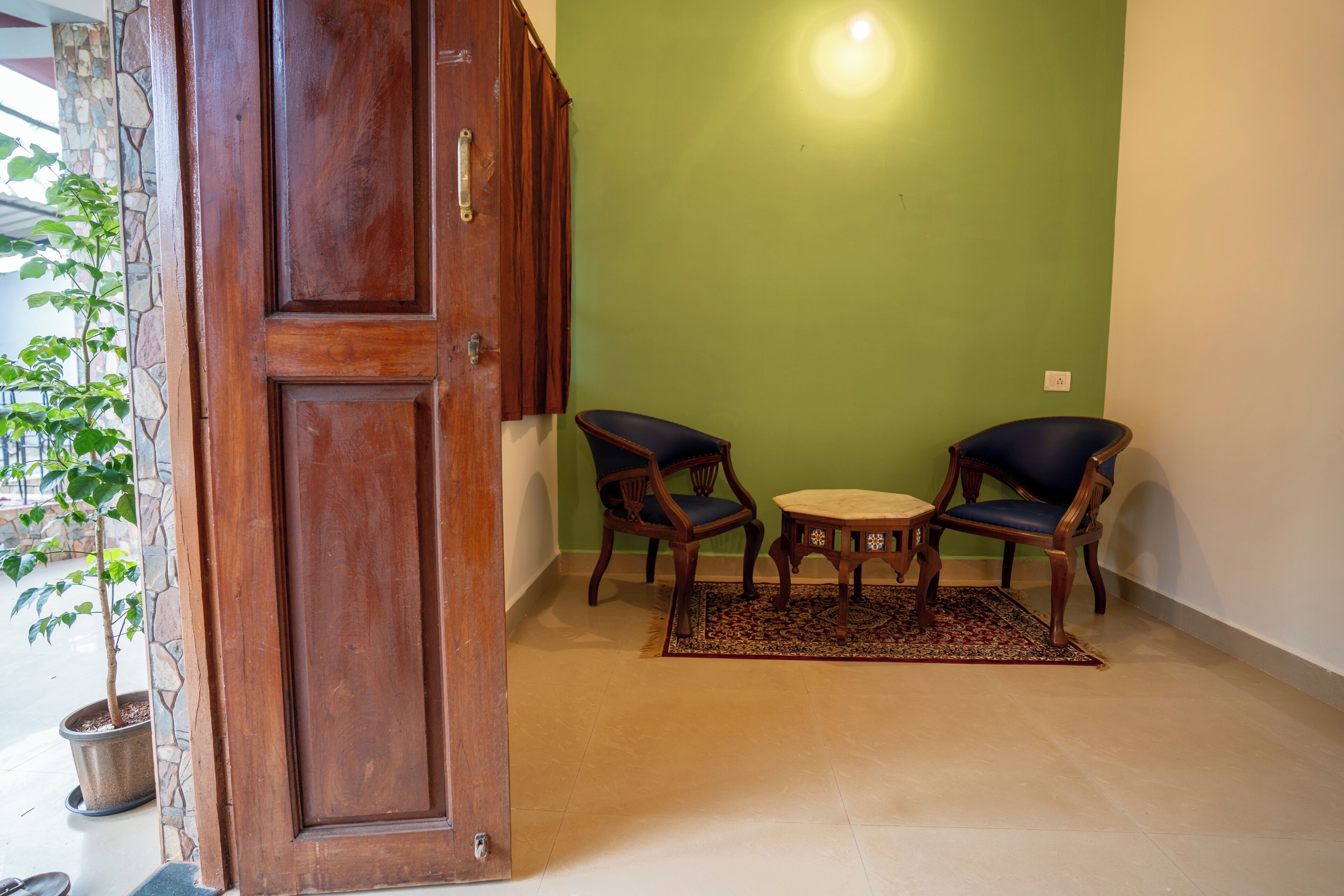 Apartment 1 | Desk, laptop workspace, free WiFi
