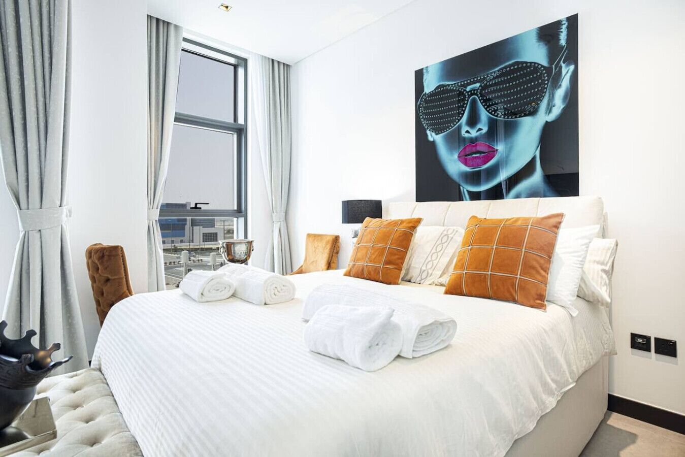 Iron/ironing board, WiFi, bed sheets