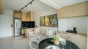 Basic Apartment | Interior