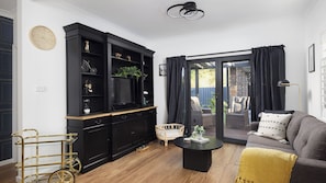 Living area - Sandy Toes Hideaway – Lux Pet-Friendly Retreat (Nelson Bay)