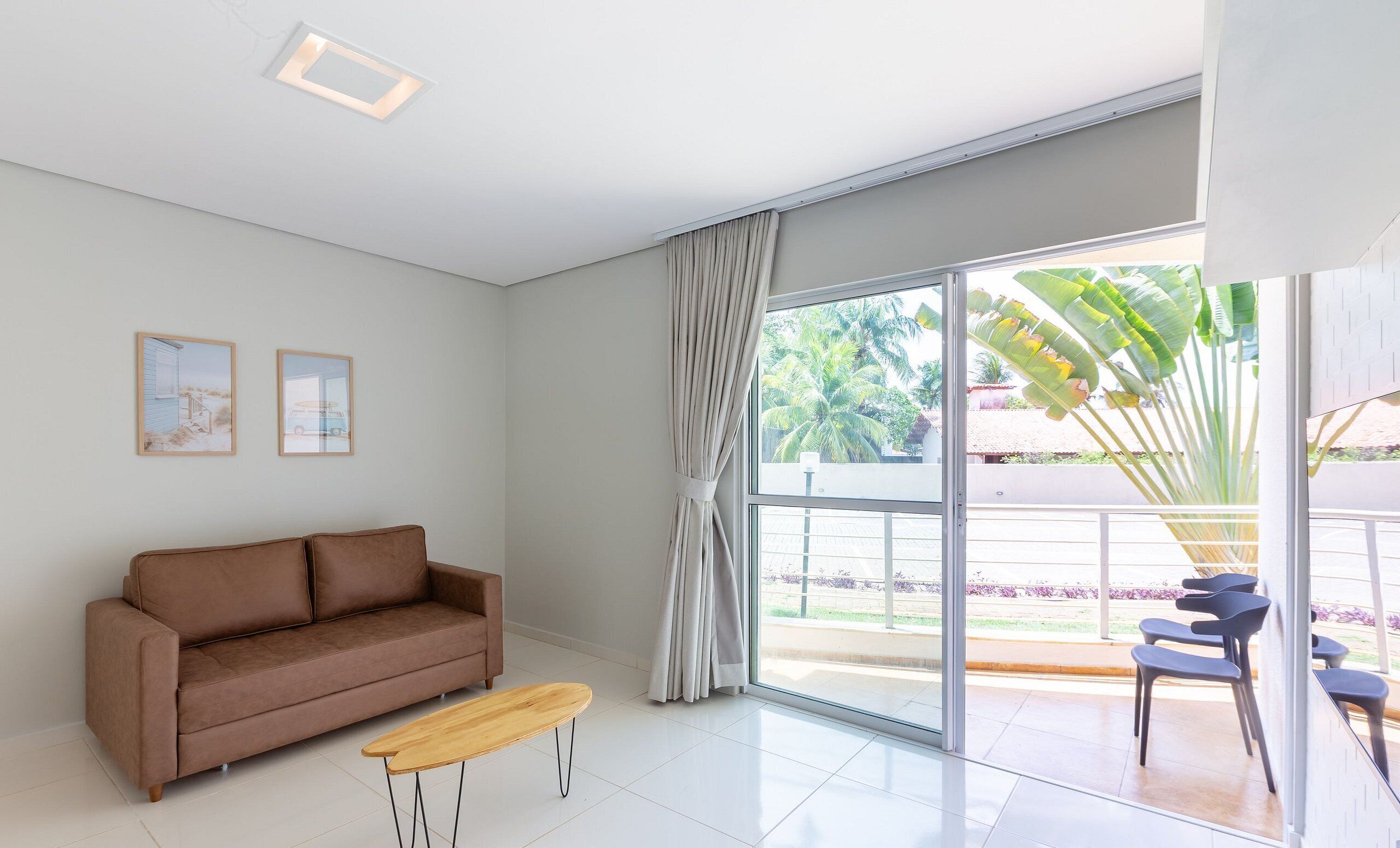 Apartamento básico | Zona de estar | Televisión de 40 pulgadas con canales digitales