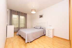 Room - Vrbo Property (Valdoviño)