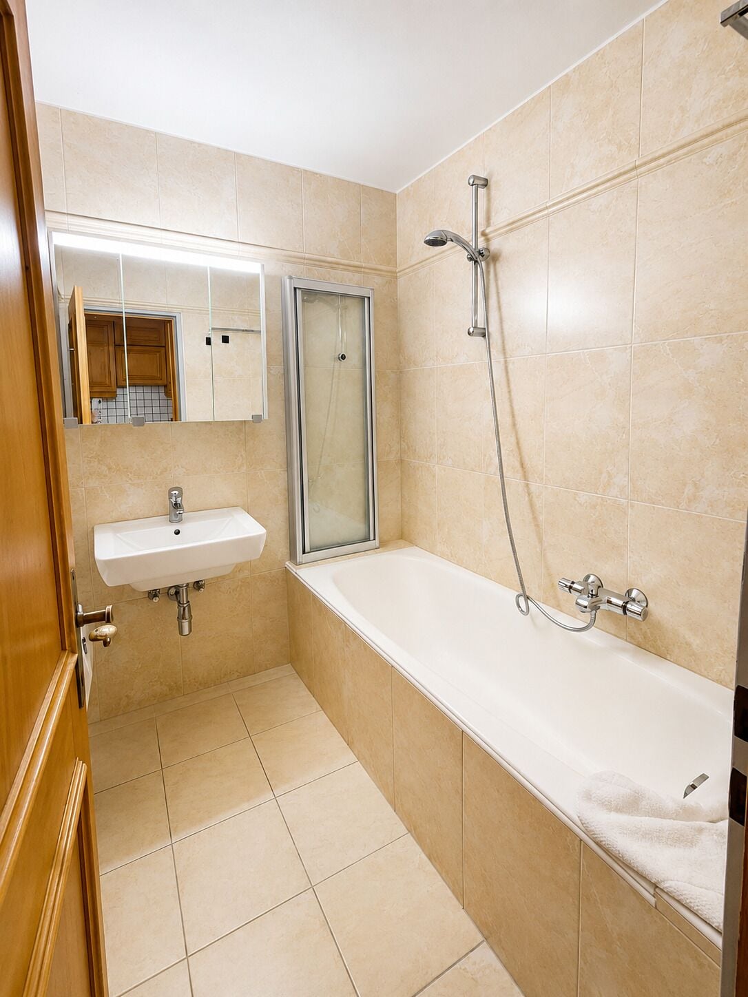 Apartment, Balcony, Mountain View | Bathroom