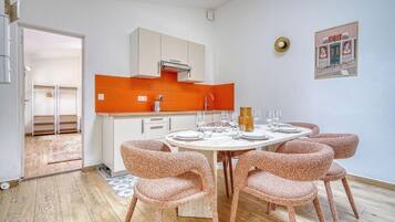 Apartment | Dining