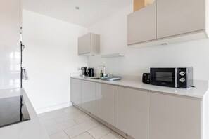 Private kitchen - Edem Collection London Apartment (Greater London)