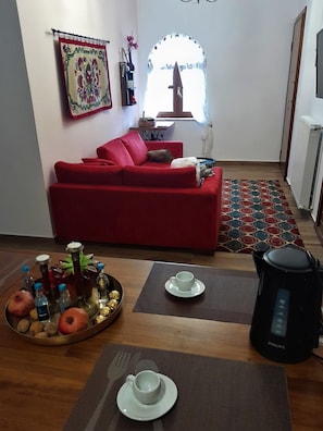 Unclassified image, 2 of 33, button - Stemnitsa Stone Residence - Cosy Mountain Escape (Gortynia)