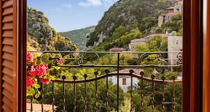 Stemnitsa Stone Residence - Cosy Mountain Escape