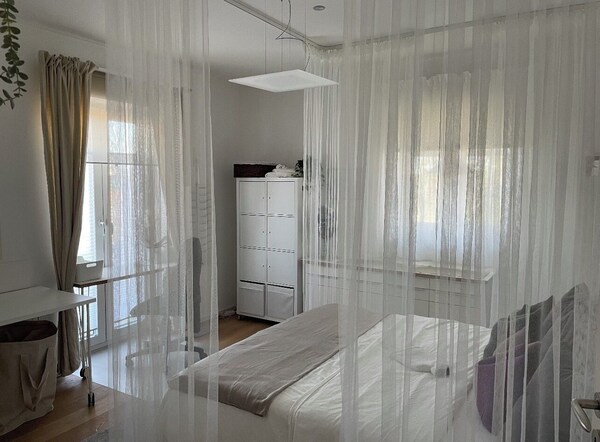 Résidence Blanc Suites - Private Ferienresidenz Mit Pool & Garten - Nahe Flughafen Straubing - Wallmühle - Bavaria