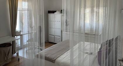 Résidence Blanc Suites - Private Ferienresidenz mit Pool & Garten - nahe Flughafen Straubing - Wallmühle