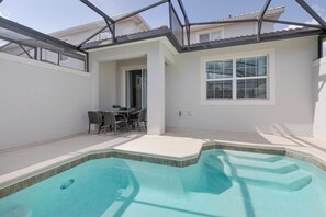 Pool - Spacious Family Retreat w/ Pvt Pool + BBQ at Champions Gate (Davenport)
