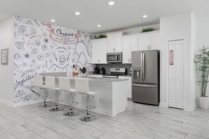 Private kitchen - Spacious Family Retreat w/ Pvt Pool + BBQ at Champions Gate (Davenport)
