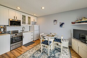 Apartment (1 Bedroom) | Interior